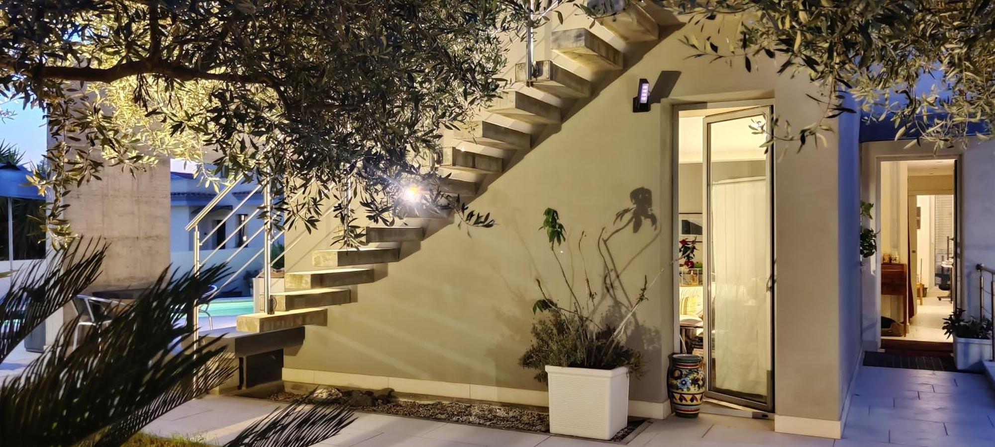 Art House Quartu - Margine Rosso Bed & Breakfast Quartu SantʼElena Exterior foto