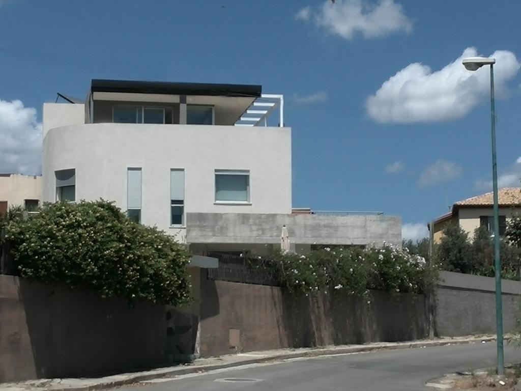 Art House Quartu - Margine Rosso Bed & Breakfast Quartu SantʼElena Cameră foto