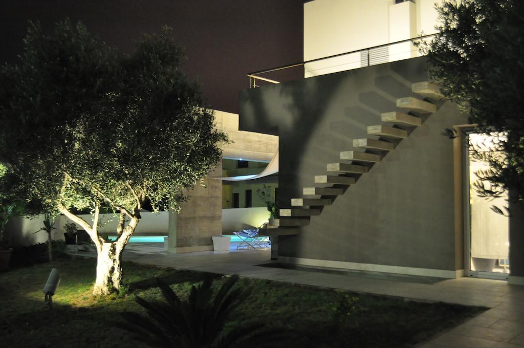 Art House Quartu - Margine Rosso Bed & Breakfast Quartu SantʼElena Cameră foto