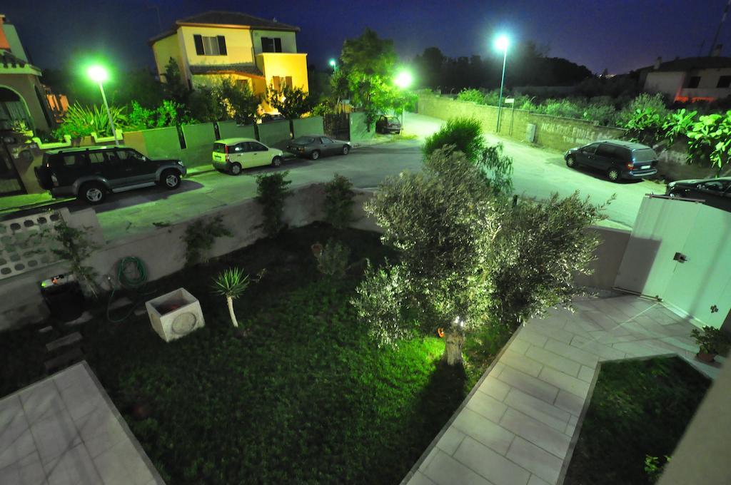 Art House Quartu - Margine Rosso Bed & Breakfast Quartu SantʼElena Exterior foto