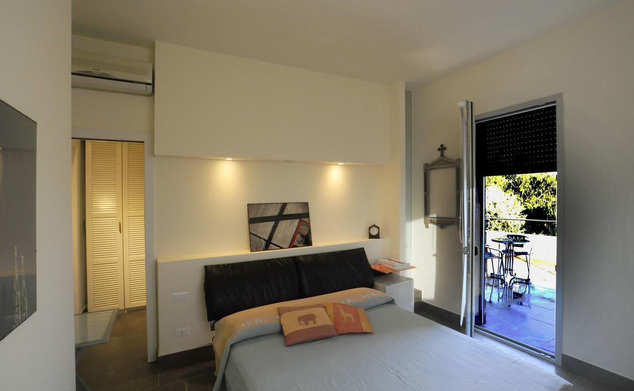 Art House Quartu - Margine Rosso Bed & Breakfast Quartu SantʼElena Exterior foto